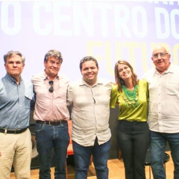 Diretor do Sindieletro presente no evento Centro do Recife na Rota do Futuro